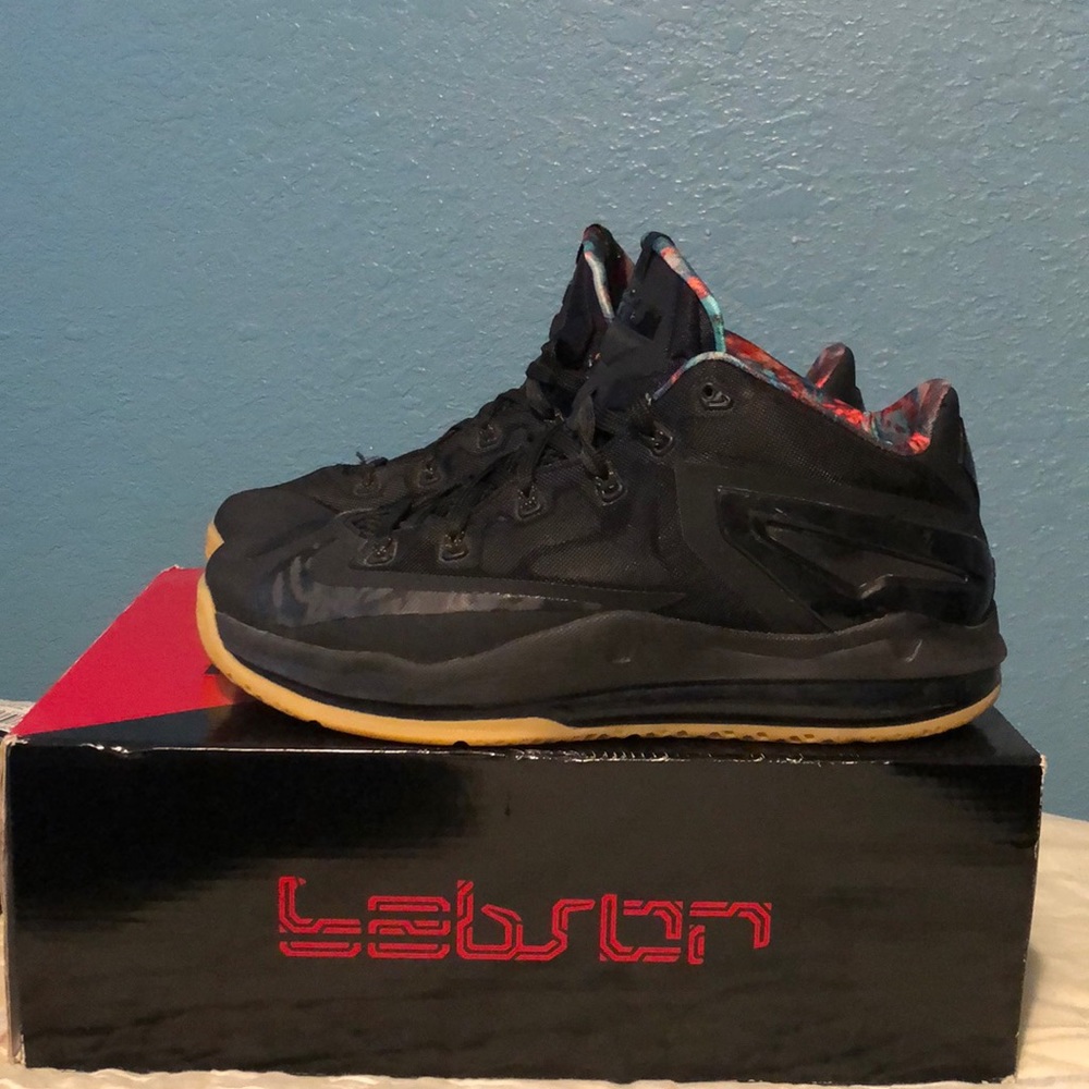 Max Lebron 11 low “gum”